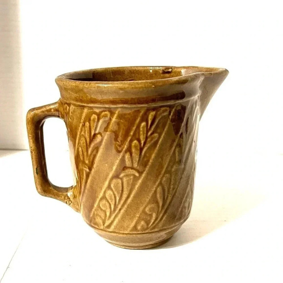Vintage Leaf Pattern Brown Stoneware Drip Pottery Pitcher Small USA Made FLAW - Picture 3 of 10